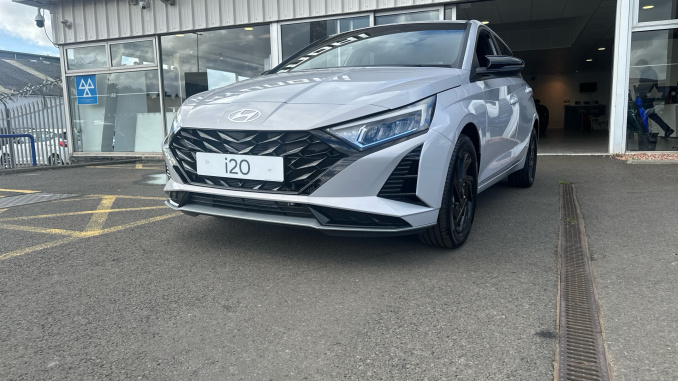 Hyundai i20 1.0T GDi 90 Black Line 5dr Petrol Hatchback - Image 39